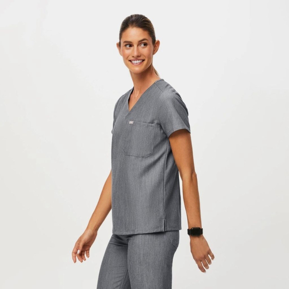 Figs - Catarina Scrub Top - Picture 2 of 16